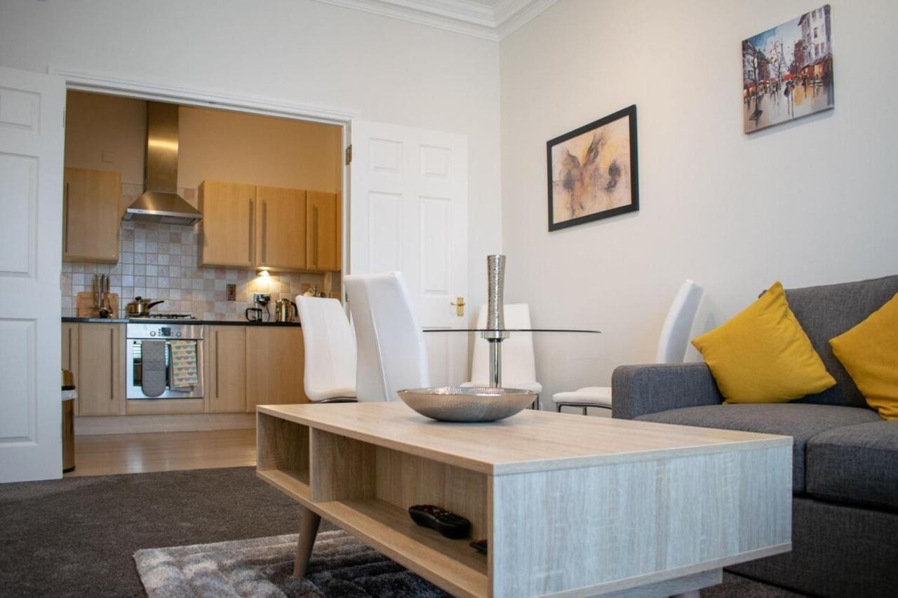 Beautifully Renovated Apartment -Central Эдинбург Экстерьер фото